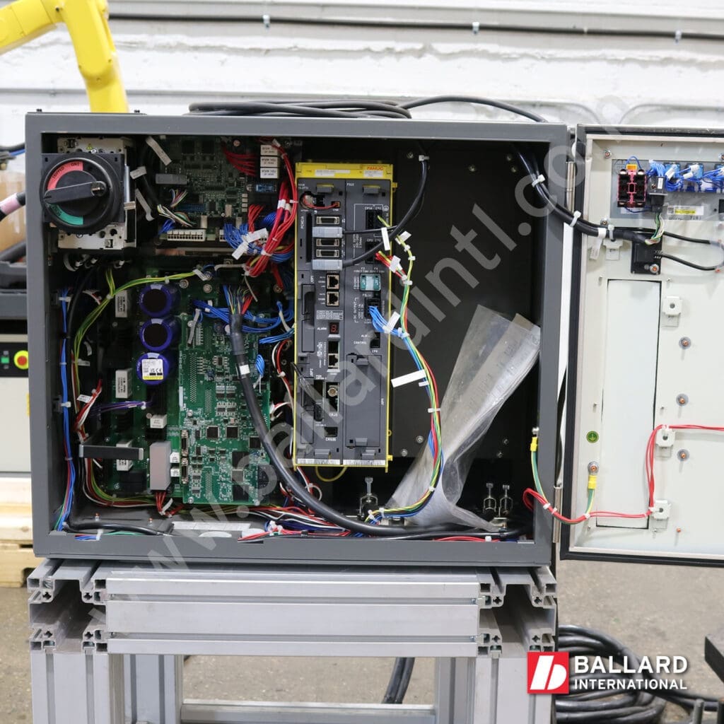 FANUC R30iB Plus Controller Inside Cabinet for Arc Mate 120iD/12L arc welding robot new zero hours complete system with teach pendant